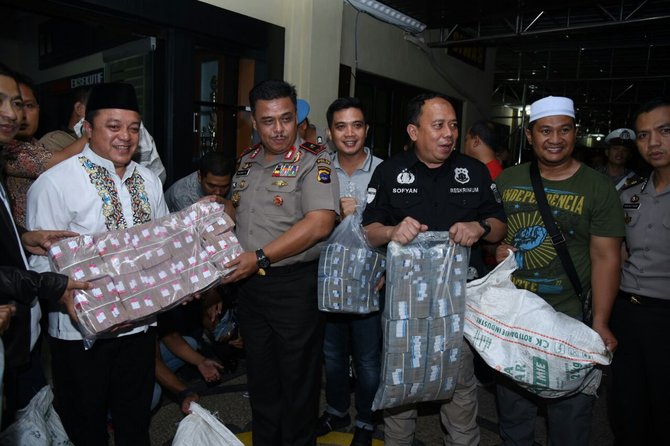 polda kalimantan selatan tangkap polisi yang bawa kabur uang rp 10 m