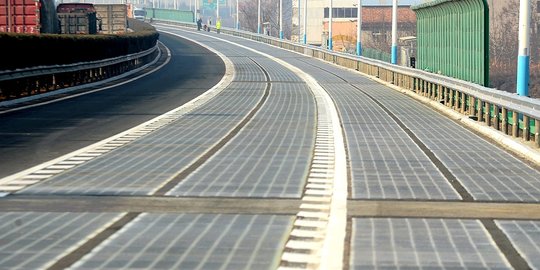 Baru seminggu buka, jalan tol panel surya canggih di China sudah dimaling