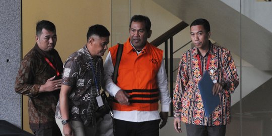 Kasus suap Bupati Hulu Sungai Tengah, KPK geledah 4 lokasi