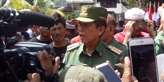 Gubernur Bali datangi KPUD saat Koster-Ace daftar Pilgub