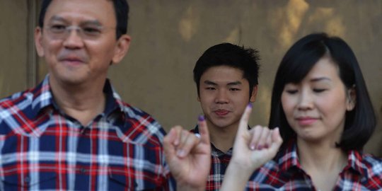 Secara kasat mata, hubungan Ahok-Veronica nampak harmonis