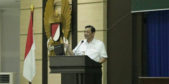 Menko Luhut sambut niat Ratu Prabu bangun LRT Jakarta bisa tekan beban APBN