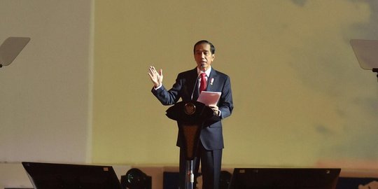 Jokowi bagikan KIP: Jangan dipakai beli pulsa, ketahuan langsung dicabut