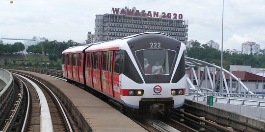 Menengok peluang dan dampak swasta bangun LRT di Tanah Air