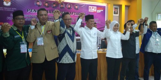 Usai deklarasi, Harno-Fitri langsung daftar Pilwalkot Palembang