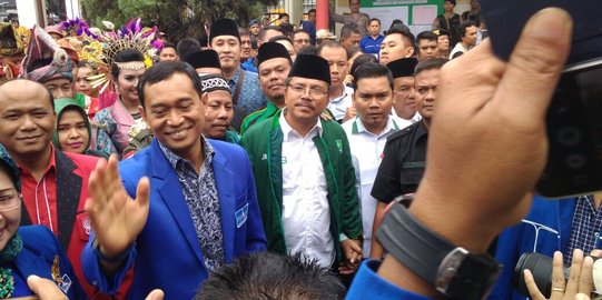 Didukung Demokrat, PKPI dan PKB, JR-Ance daftar ke KPU Sumut