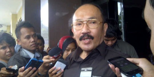 Begini kronologi Fredrich Yunadi dicegah keluar negeri oleh imigrasi