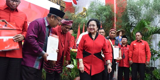 Megawati akan umumkan pengganti Azwar Anas di Pilgub Jatim saat HUT PDIP