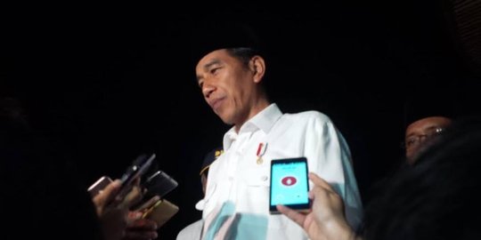 Sudah terima, Jokowi belum baca surat pengunduran diri Khofifah dari Mensos