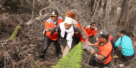 Ngaku dapat bisikan, 6 orang malah tersesat saat mendaki Gunung Agung