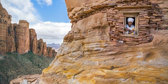 Uniknya gereja-gereja di atas langit milik Ethiopia