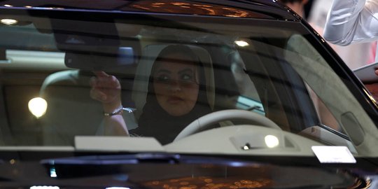 Transportasi online Dubai akan rekrut 10 ribu supir wanita Saudi
