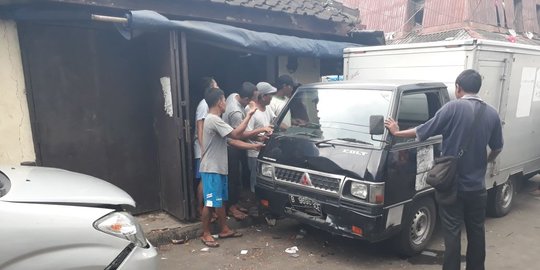 Polisi tembak anggota perampok nasabah bank Malang di Solo