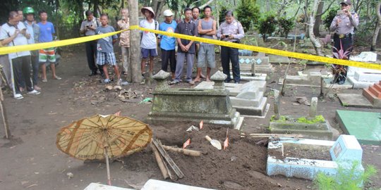 40 Hari dikubur, makam bayi di Cilacap dibongkar & kain kafan raib