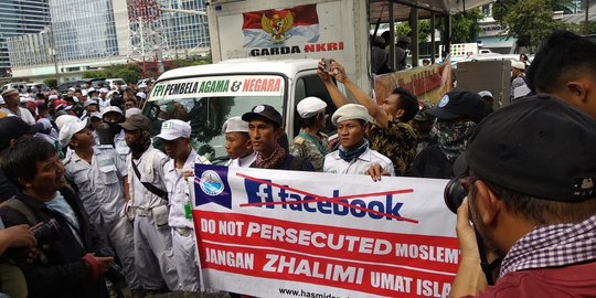 Ini tuntutan alumni 212 saat demo di depan kantor Facebook