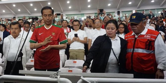 Pakai jersey timnas RI, Presiden Jokowi resmikan Stadion GBK hasil renovasi