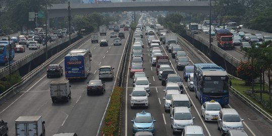 Cara Anies-Sandi menata transportasi Jakarta dalam 100 hari kerja