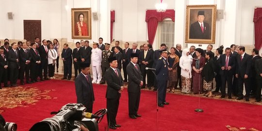 Jokowi resmi lantik Idrus jadi Mensos, Moeldoko duduki Kepala Staf Presiden