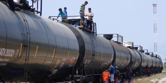 Hendak angkut BBM, KA Gamao Tanker anjlok di Stasiun Notog Banyumas