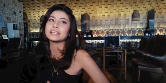Program talkshow miliknya laku, Awkarin ikut dapat keuntungan materi