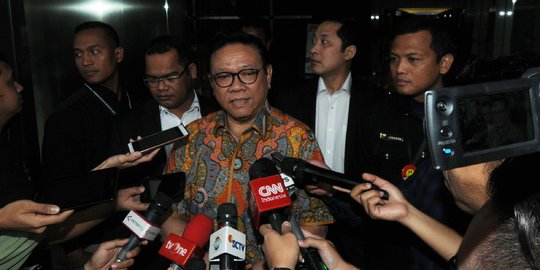 Agung Laksono menolak jadi saksi meringankan Fredrich Yunadi