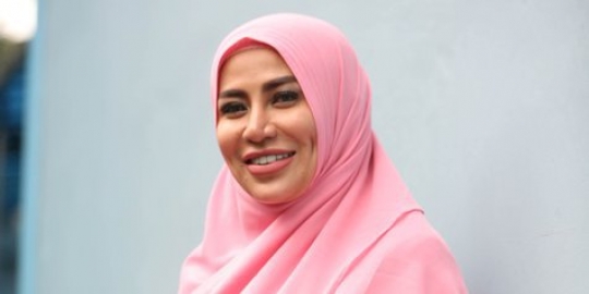 Cinta Penelope Merasa Lebih Bahagia Setelah Menutup Aurat 