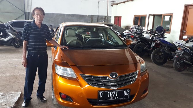 Cerita di balik keunikan mobil bermuka dua di Bandung 