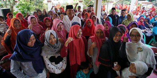TB Hasanuddin harap rakyat Jabar minimal makan tiga kali sehari