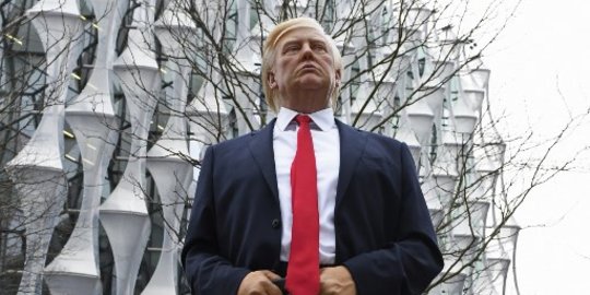 Presiden Trump tercatat 400 kali lebih mengucapkan kata palsu