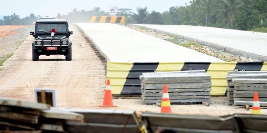 Jokowi: Saya ingin Jalan Tol Bakauheni-Palembang selesai sebelum Asian Games