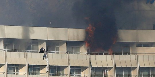 Kepanikan saat peristiwa penyerangan hotel mewah di Afghanistan