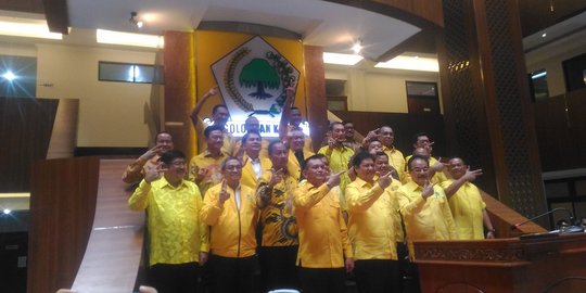 Airlangga umumkan Lodewijk Paulus Sekjen Golkar, Robert Kardinal tetap Bendum