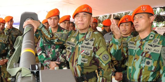 Menhan sebut TNI tak usah beli banyak senjata ke AS, mau perang sama siapa?