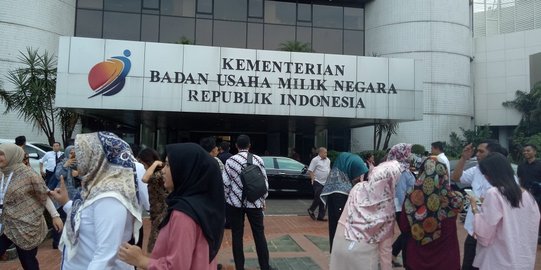 Gedung Kementerian BUMN bergoyang akibat gempa, karyawan berhamburan