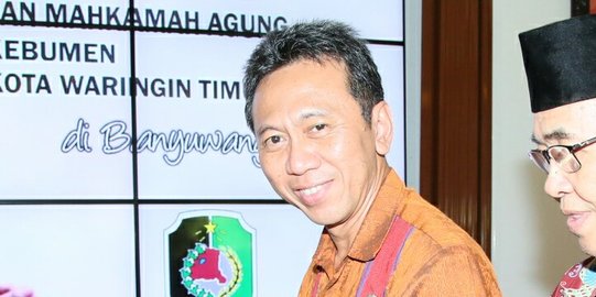 Bupati Kebumen ditetapkan sebagai tersangka terima suap dan gratifikasi