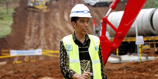 'Terlalu banyak infrastruktur, tapi pembangunan manusia tak dipikirkan'