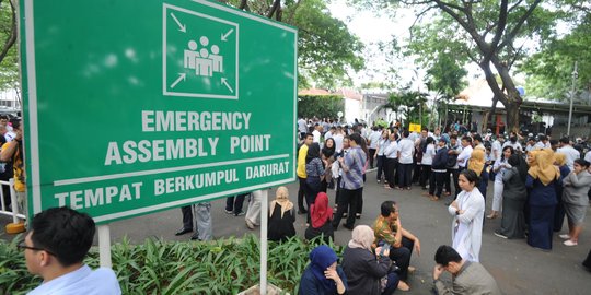 Mitos gerhana bulan dan gempa besar di Jakarta