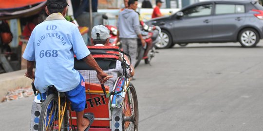 Becak lebih baik di tempat wisata daripada di jalanan