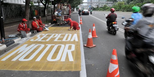 Jalan khusus sepeda motor bukan solusi mengurangi kesemrawutan di Jl MH Thamrin