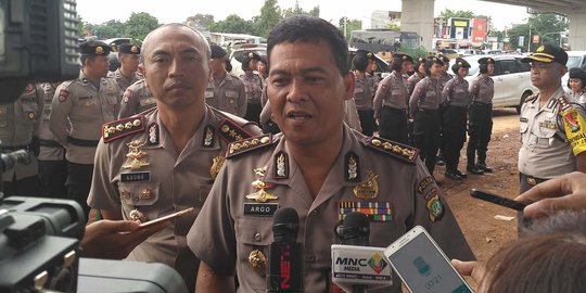 Senin, polisi sebut sekitar 500 sopir taksi online unjuk rasa sekitar Monas