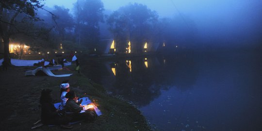 Melihat ritual Mapag Uga Tujuh Gunung di Telaga Warna Puncak