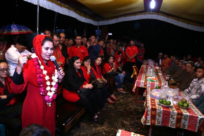 puti soekarno bertemu penganut aliran kepercayaan di banyuwangi