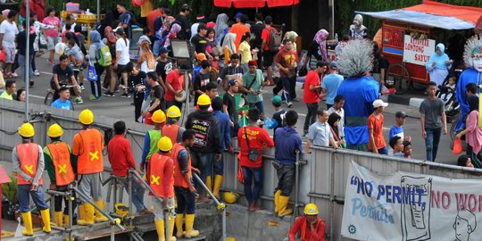 Akhir pekan pekerja proyek MRT di balik kemeriahan Car Free Day