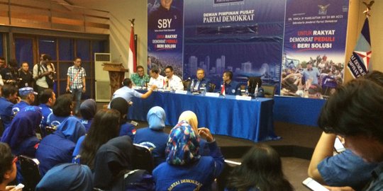 Meski sakit & usai melahirkan, tiga kader perempuan Demokrat datang untuk verifikasi