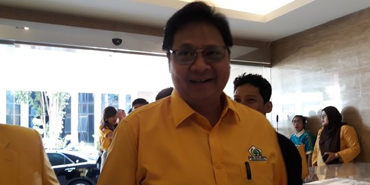 Airlangga Hartarto pimpin rapat pleno perdana Partai Golkar