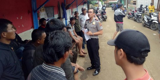 Antar pesanan makanan, pengemudi ojek online ditimpuk helm 