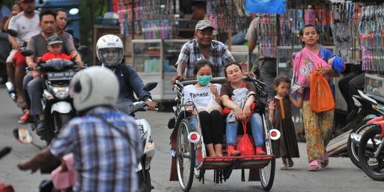 Becak era Anies-Sandi tak lagi berpenumpang emak-emak melainkan 'politik'