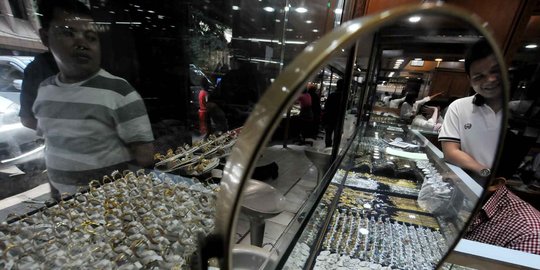 Harga emas hari ini turun Rp 3.000 menjadi Rp 633.000 per gram