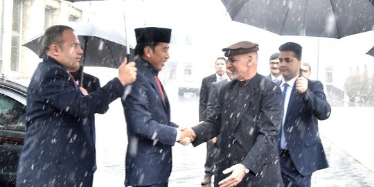 Ketika Presiden Afghanistan bicara soal Jokowi yang datang tak bawa emas