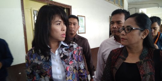 Sidang cerai perdana, Ahok dan Veronica Tan kompak tak hadir